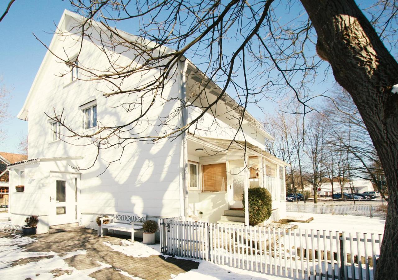 Haus Am Bach - Gemuetliche Pension Allershausen Exteriör bild