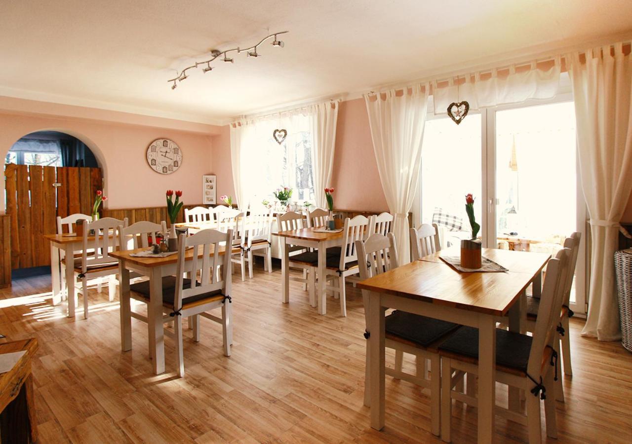 Haus Am Bach - Gemuetliche Pension Allershausen Exteriör bild